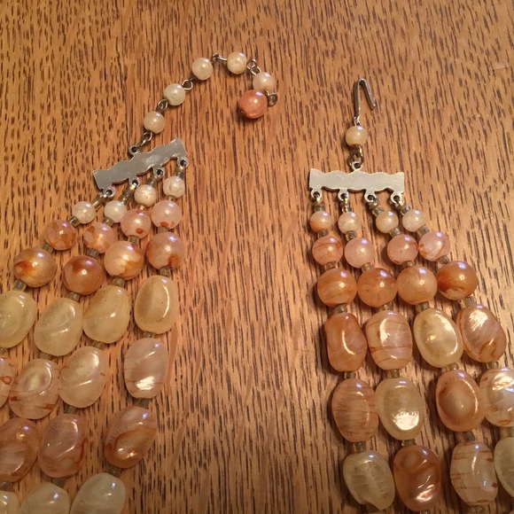 NECKLACE, 4 Strands, AMBER & CHAMPAGNE COLOR BEADS - Picture 5 of 8